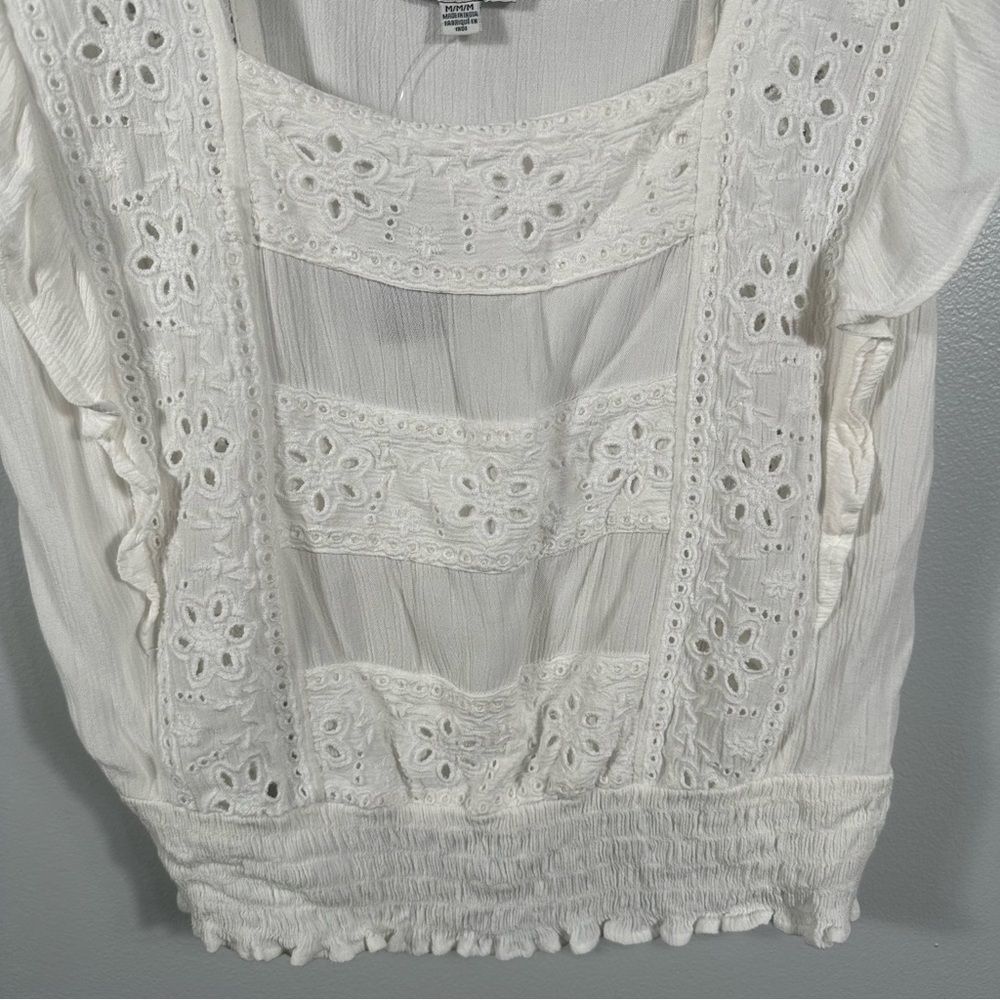 American Eagle Outfitters White Ruffled Flutter Sleeve Blouse NWT Size Medium - Picture 5 of 14